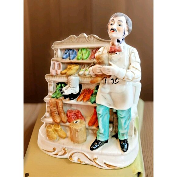 Vtg. Cobbler Statue The Art Of Shoes Ceramic Vintage A Minor Chip - Picture 1 of 5